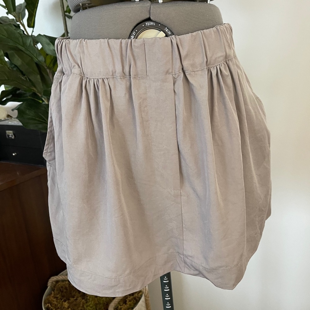 Zara Paperbag skirt w/ pockets